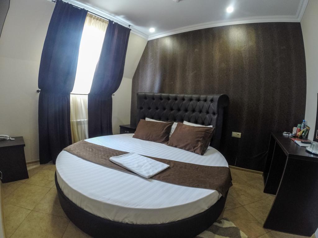 Hotel Marton Rokossovskogo Wolgograd Zimmer foto